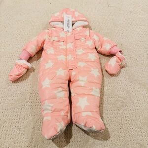 Urban Republic Pink &white Baby Girl Quilted Snow Suit w Pull on Mittens Sze 3m